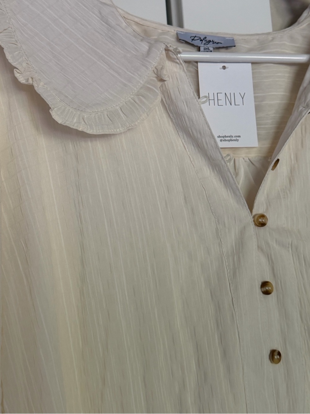 Cream Button-Front Ruffle Collar Blouse - Picture 3 of 3